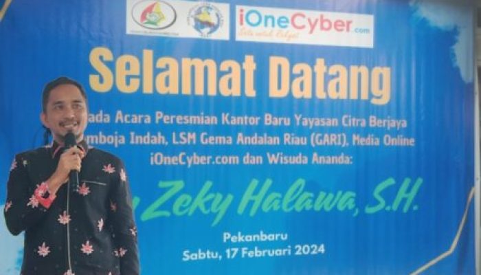 Pj Walikota Pekanbaru Muflihun Menghadiri Acara Peresmian Kantor Baru Media iOneCyber