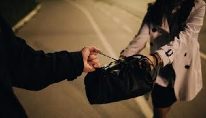 Wanita Dibegal Kawanan Bersenjata di Siang Bolong, di Jakarta Pusat