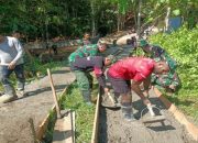 Berpacu Dengan Waktu, Kebut Rabat Jalan Penghubung Dua Dusun