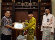 Raih Kategori Kualitas Tertinggi, 5 OPD Riau Terima Penghargaan Penyelenggara Pelayanan Publik Pemda Tahun 2023