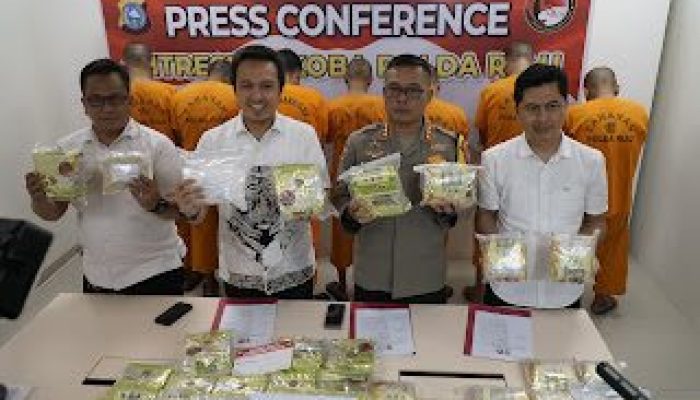 Berhasil Gagalkan Penyelundupan Narkoba, Ditresnarkoba Polda Riau Amankan 31,4 Kg Sabu dan 2.397 Butir Pil Ekstasi