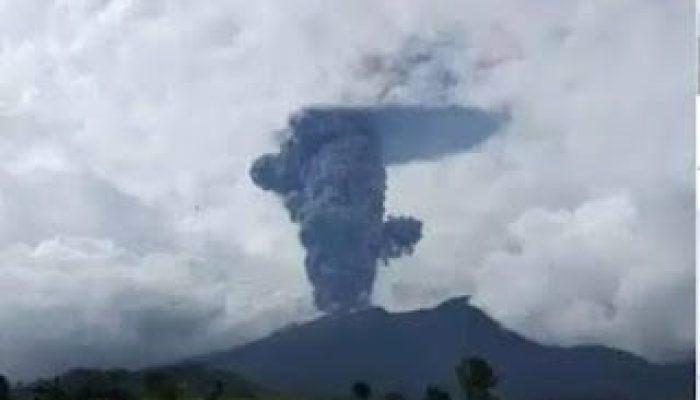 Kembali Erupsi, PVMBG Menaikkan Status Gunung Marapi Jadi Status Siaga