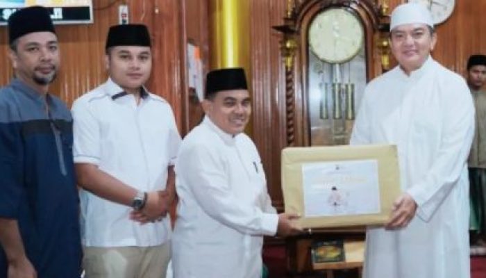 Kapolda Riau Irjen Pol M. Iqbal Lakukan Safari Subuh Di Masjid Paripurna Al Muhsinin Jl. Cemara Pekanbaru