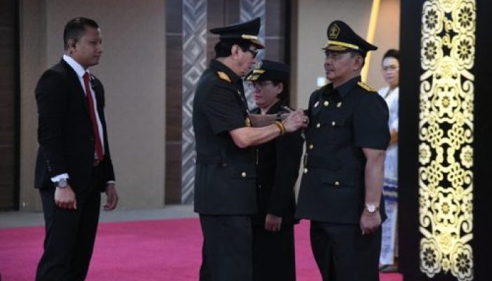 Menkumham Yasonna H Laoly Lantik Kosmas Harefa Sebagai Staf Ahli Kemenkumham