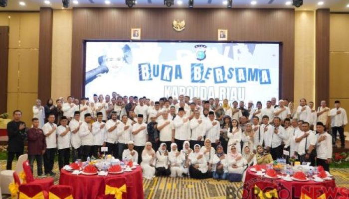 Together We Are Strong, Polda Riau Gelar Buka Puasa Bersama WMPR dan Pegiat Sosial Media di Hotel Grand Elite