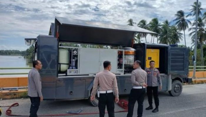 Bencana di Pessel, Polda Sumbar Kirim Bantuan Kendaraan Khusus Penjernih Air