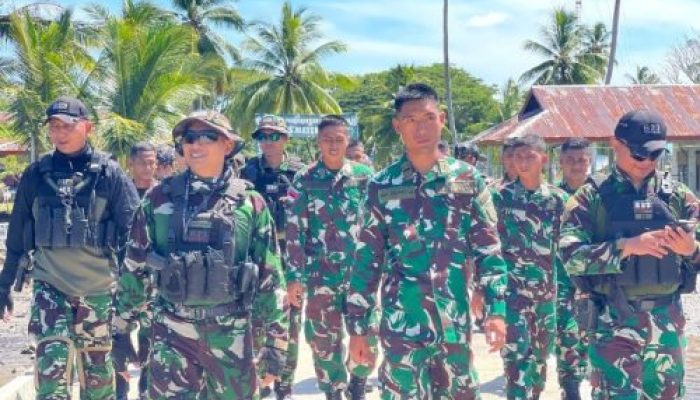 Perjalanan Panjang Dansatgas Yonif 623 Kunjungi Pos-Pos Demi Tingkatkan Moril Prajurit