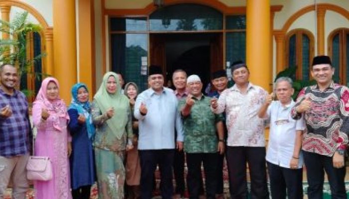 Antusiasme Masyarakat Kampar Hadiri Acara Halal Bihalal Aghi Ayo Onam Dikediaman Drs H Yusri M Si