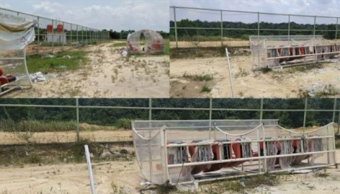 Terbengkalai dan Tidak Terurus, Kondisi Bench Lapangan Sepak Bola Sport Center Kulim Dalam Kondisi Rusak dan Terbalik