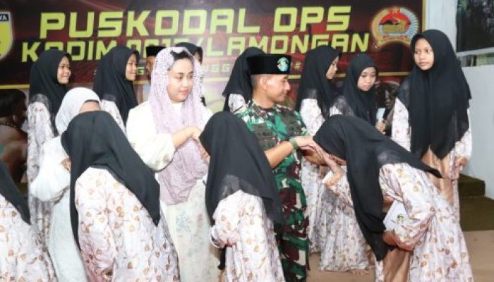 Belasan Yatim Piatu Mendapatkan Santunan dari Dandim 0812/Lamongan
