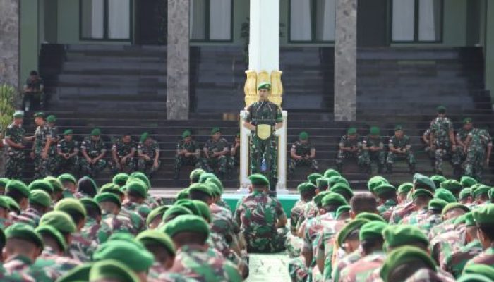 Berangkatkan Personel Cuti Bersama, Kapoksahli Pangdam XII/TPR : Patuhi Protap dan Ketentuan Selama Dinas Cuti