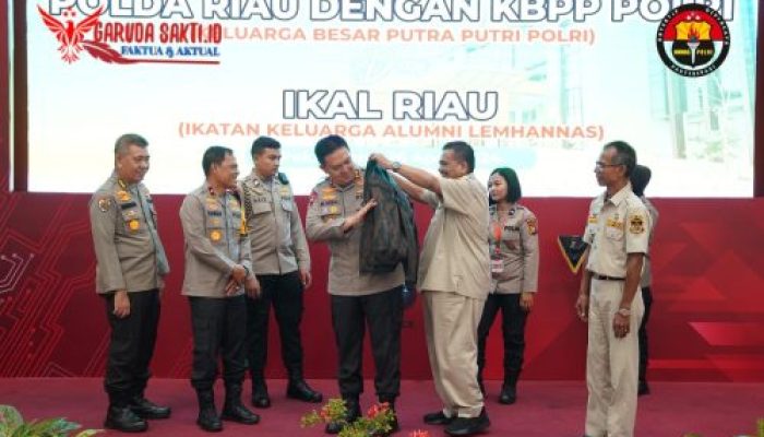 Kapolda Riau Bersama KBPP Polri dan IKAL Gelar Acara Halal Bihalal di Aula Tribrata Polda Riau