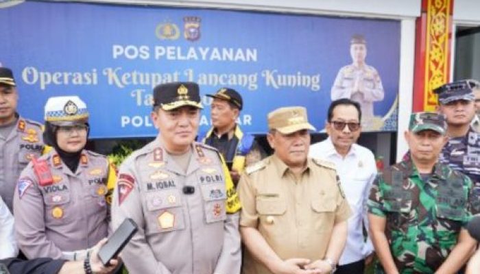 Pastikan Kesiapan Jalan Tol, Kapolda Riau Lakukan Tinjauan Pada Pos Pam dan Pospel Ops Ketupat 2024 di Area KM 36 Tol Sungai Pinang Kampar