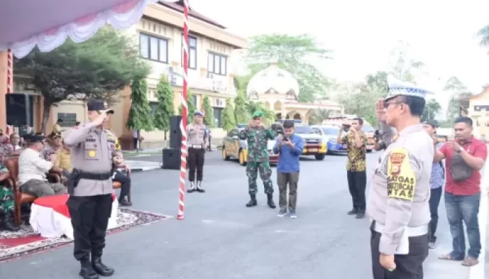 Sambut Mudik Lebaran, Kapolres Siak Pimpin Apel Gelar Pasukan Operasi Ketupat Lancang Kuning 2024