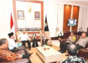 Menjelang Hari Raya Idul Fitri, Kompolnas Bersama Kapolri dan Menhub Melakukan Pemantauan Kesiapan Ops Ketupat 2024 di Polda Jatim