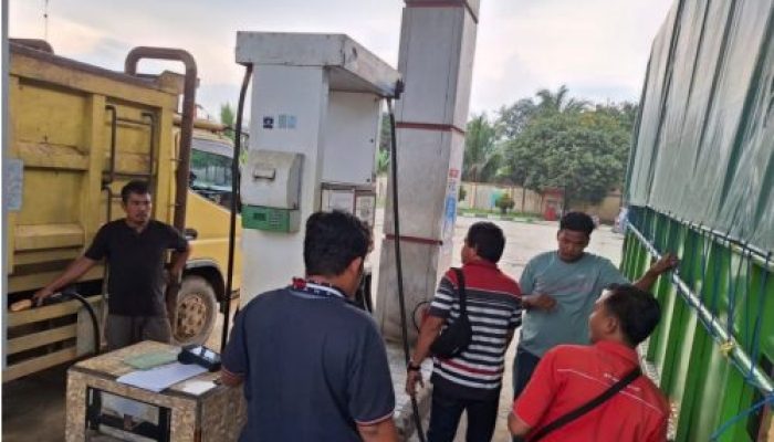 Antisipasi Kecurangan BBM, Tim Sat Reskrim Polres Kuansing Laksanakan Pengecekan SPBU di Kebun Nenas Desa Jake
