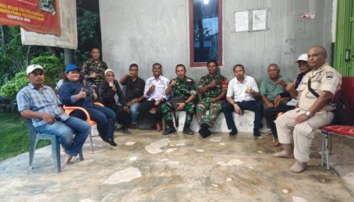 Antusiasme Masyarakat Desa Sekayan, Sambut Kedatangan Tim Penasehat Hukum dan Rombongan Koperasi Korem 031/WB