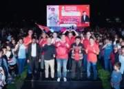 Antusiasme Ribuan Warga Kota Pekanbaru Nobar Semifinal Piala AFC U-23, Padati Lapangan Mapolda Riau