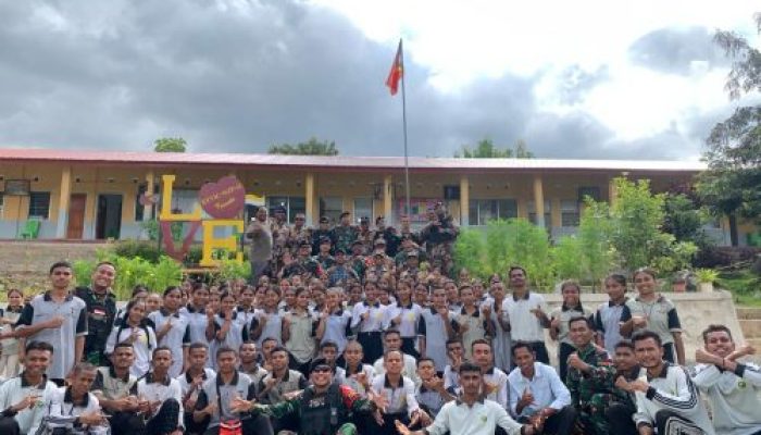 Perkuat Hubungan RI-TL, Dansatgas Yonkav 6/NK Dan Dansatgas UPF Laksanakan Anjangsana di Gereja Katolika Passabe