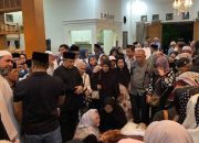 Kabar Duka, Mantan Bupati Inhil Indra Muchlis Adnan Wafat, Pj Gubri Melayat Ke Rumah Duka di Jalan Bata Pekanbaru