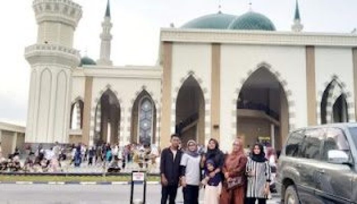 Jadi Wisata Religi, Mesjid Agung Dumai Islamic Center Dipadati Ribuan Turis Lokal Selama Libur Lebaran