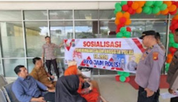 Sat Binmas Polres Kampar Laksanakan Kegiatan Sosialisasi Ke Masyarakat Tentang Penerimaan Polri TA. 2024