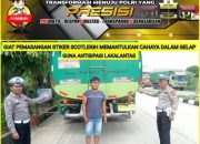 Antisipasi Kecelakaan Pada Kendaraan Angkutan Barang, Sat Lantas Polres Kuansing Laksanakan Kegiatan Pemasangan Sticker Scotlight