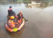 TIM SAR Gabungan Berhasil Menemukan Korban Tenggelam di Sungai Siak Kelurahan Tirta Siak