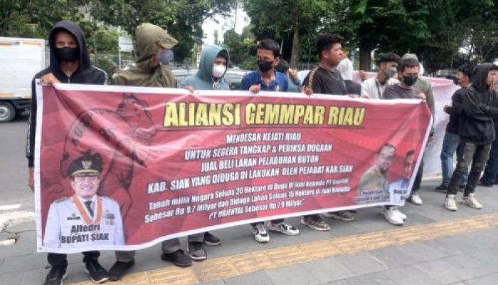 Laporan Tidak Ditindaklanjuti Sejak Tahun 2022, Aliansi GEMPPAR Riau Lancarkan Unjukrasa Damai di Kejati Riau