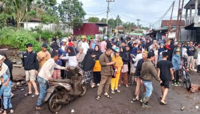 Akibat Banjir Lahar Dingin, BPBD Sumbar Laporkan 13 Orang Meninggal Dunia dan 10 Dalam Perawatan