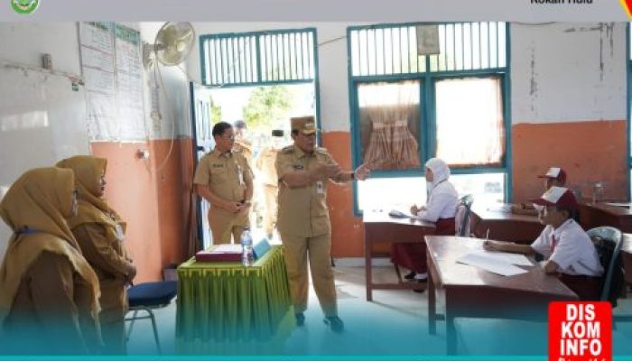 Tinjau Sejumlah Sekolah, Bupati Rohul Pastikan Pelaksanaan Ujian Sekolah Tingkat SD dan SMP di Rohul Berjalan Lancar