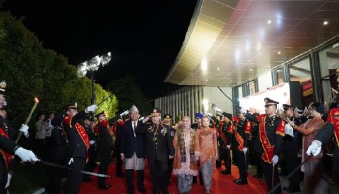 Purna Tugas 12 Alumni Akpol 91 Bhara Daksa Dengan Tradisi Pedang Pora, Ketua Alumni: Bukan Akhir Dari Perjalanan, Tapi Awal Dari Perjalanan Pengabdian