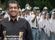 Laksanakan Rapat Perdana Dengan Jajaran Disdik Riau dan Kepala Sekolah, Plt Kadisdik Riau Ingatkan Agar PPDB Tidak Ada Pungutan