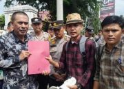 Aksi AMPER di Disdik Provinsi Riau Terkait Anggaran DAK, Minta Kejati Riau Periksa Kabid SMA dan SMK