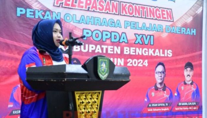 Bupati Bengkalis Kasmarni Melepas 180 Atlet Peserta POPDA XVI Tingkat Provinsi Riau