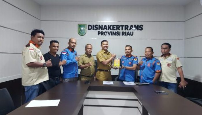 Serikat Buruh dan Pekerja Logam Elektronik Mesin Perisai Pancasila Lakukan Audiensi Dengan Disnakertrans Provinsi Riau
