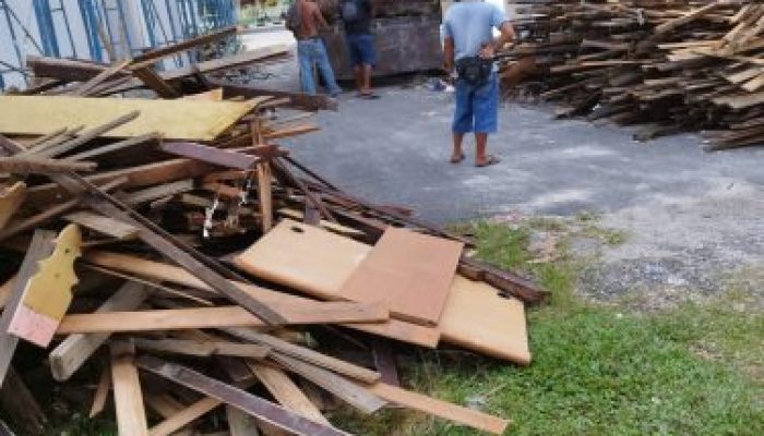 Dugaan Penjualan Aset Atap Seng dan Kayu Gedung Eks Dinas Kelautan dan Perikanan Riau, Aliansi GEMMPAR Riau Layangkan Surat Ke Kadis
