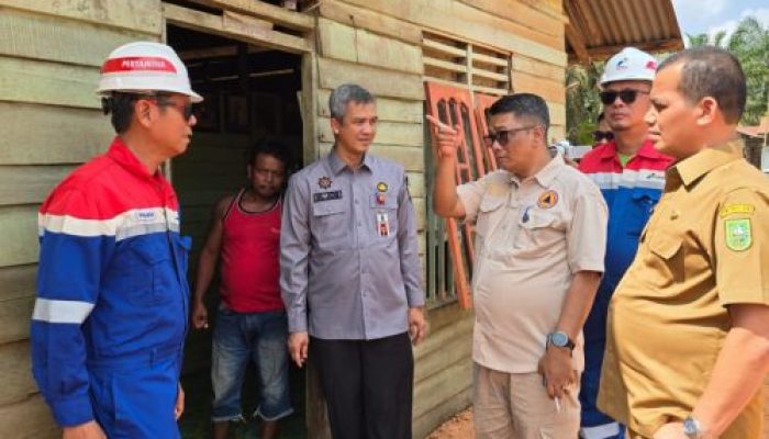 Gerak Cepat Pemprov Riau Pastikan Penanganan Dampak Pipa Minyak PHR yang Bocor Berjalan Efektif, Aktif Dampingi Tim KLHK Lakukan Supervisi Penanggulangan Kedaruratan