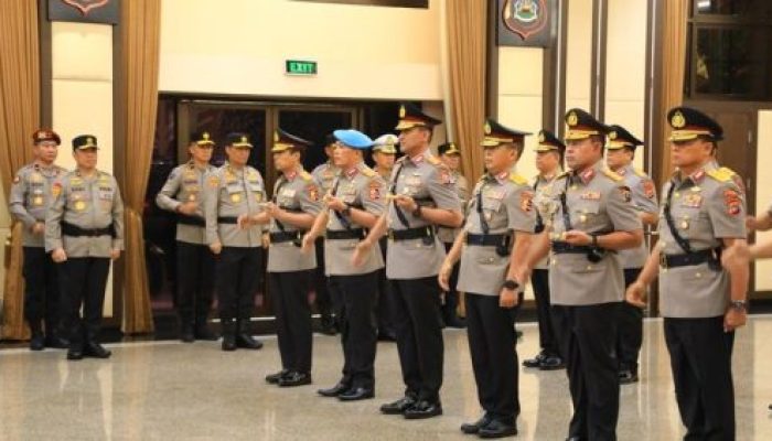 Kapolri Pimpin Sertijab-Kenaikkan Pangkat Pati, Ahmad Luthfi Sandang Komjen