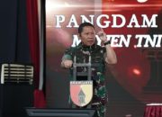 Mayjen TNI Rafael Tinjau Kesiapan Pasukan Yonif 512/QY