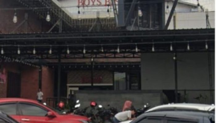 Pengunjung Kelab Malam Boy Bistro Pub dan Karoke di Riau Tewas di Keroyok OTK