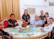 Pj Gubri SF Hariyanto Jamu Pendeta Setyo Wiyono dan Jemaat GPdI Mawar Sharon