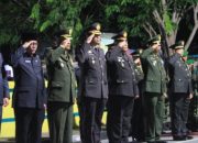Kasdim 0322/Siak Hadiri Apel Kehormatan dan Renungan Suci di Makam Pahlawan Sultan Syarif Kasim XII