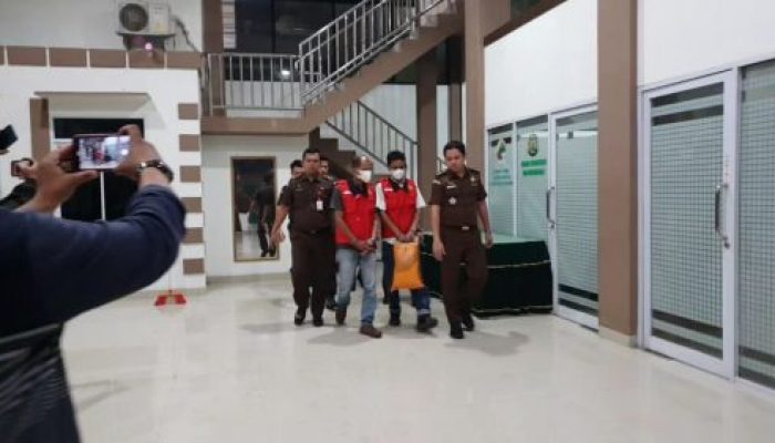 Kejari Payakumbuh Tetapkan 3 Tersangka dalam Pengadaan Seragam SD/SMP pada Dinas Pendidikan 50 Kota