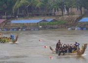 Pacu Sampan Di Buluh Cina Di Banjiri Ratusan Warga
