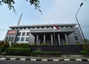 Pembacaan Surat Dakwaan terhadap 3 Orang Terdakwa dalam Perkara Komoditas Timah