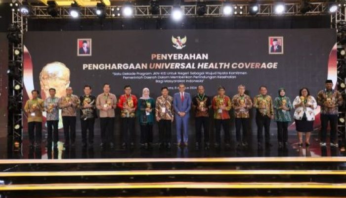 Pemprov Riau Raih Penghargaan UHC Awards 2024