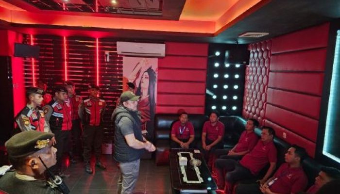 Imbas Kecelakaan Maut, Polisi Razia Room Karaoke di Pekanbaru
