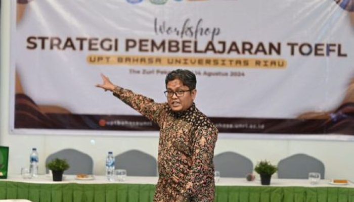 UPT Bahasa Unri Gelar Workshop Strategi Bagi Dosen Luar Biasa