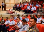 Danlanud RSN Marsma TNI Feri Yunaldi, Memimpin Briefing Sebelum Operasi Penerbangan
